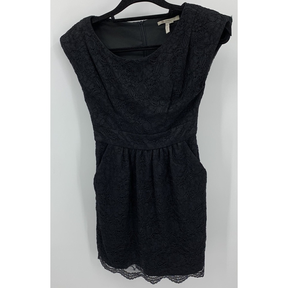 BCBGeneration Little Black Dress Lined Size 0 Lace With Pockets